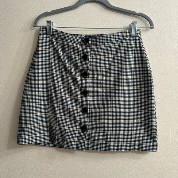 Abercrombie & Fitch Dresses & Skirts - Abercrombie and Fitch Women’s Button Down Plaid Mini Skirt Size Small